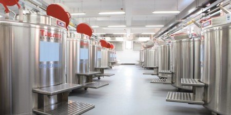 Epoxy gietvloer in de fabriek